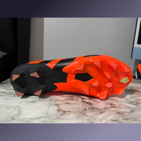 Adidas Predator Accuracy.1 FG Soccer Cleats Orange Black GW4625 Men’s Size 9 - Picture 4 of 10